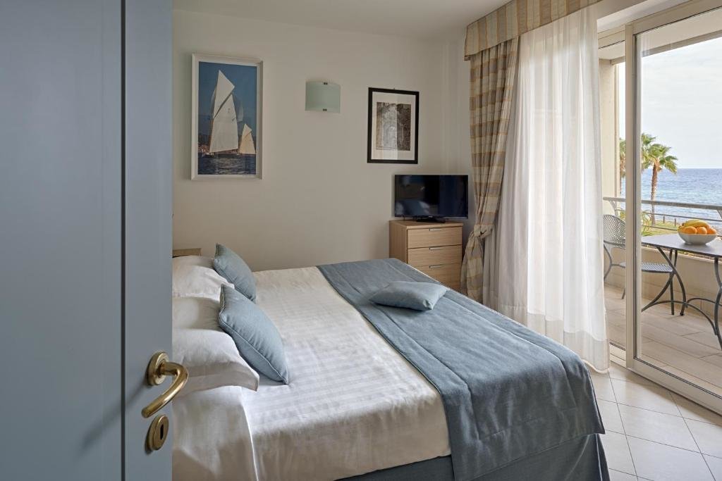 Junior Suite with sea view Aregai Marina Hotel & Residence
