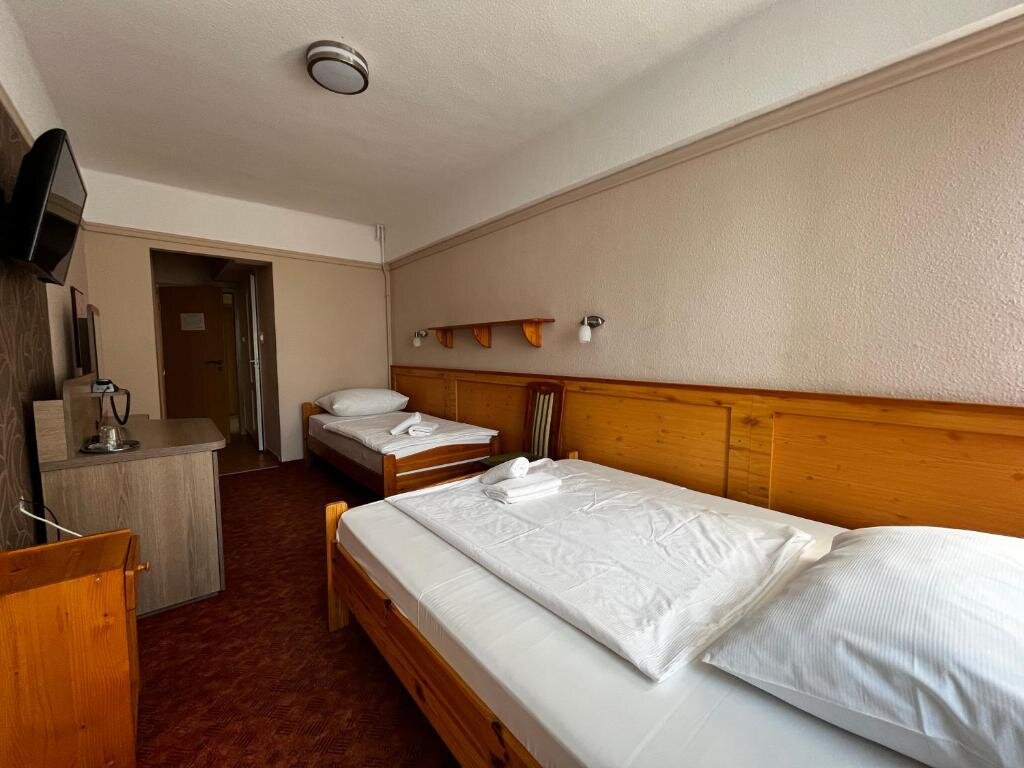 Standard Doppel Zimmer mit Balkon Nereus Park Hotel