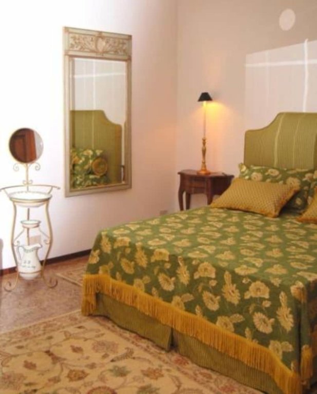 Standard Doppel Zimmer mit Kanalblick La Corte