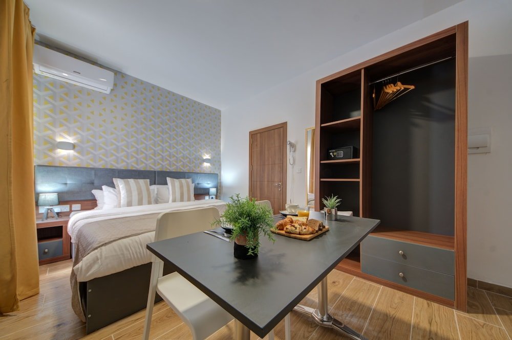 Suite Classica Marina Suites & apartments - Self catering