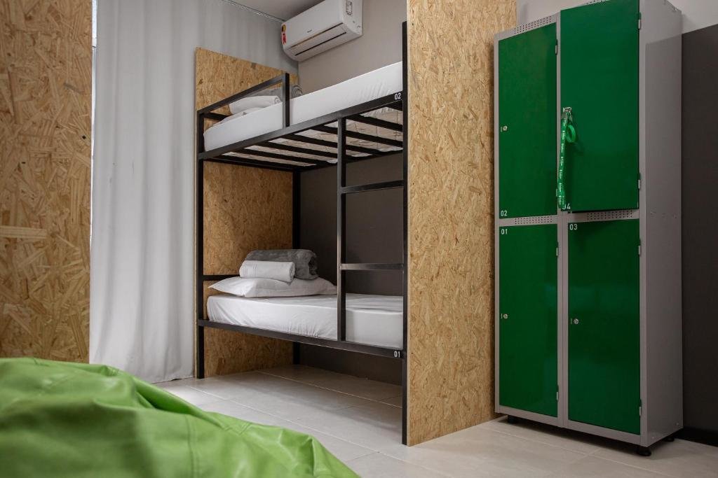 Кровать в общем номере Innbox - Centro
