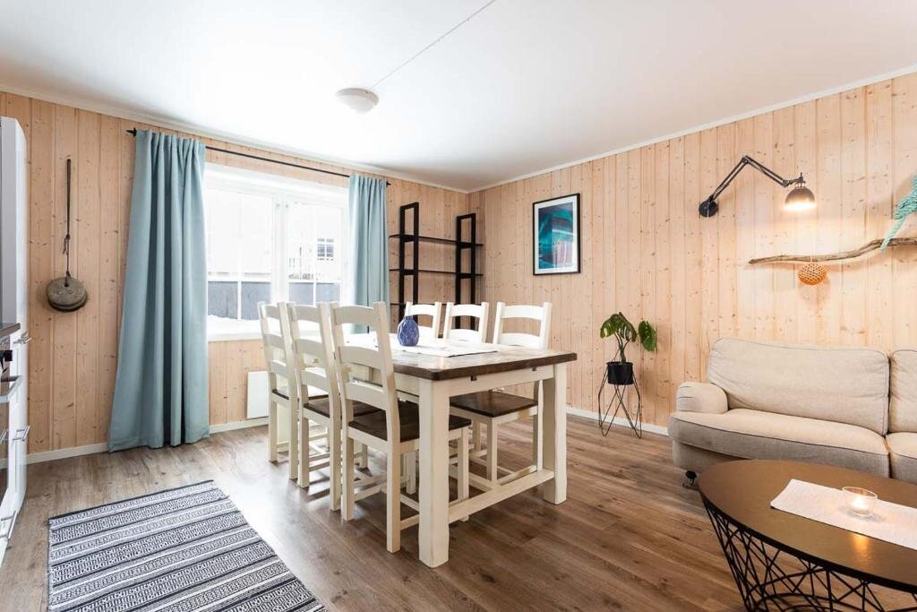 Апартаменты с 3 комнатами Eliassen Rorbuer