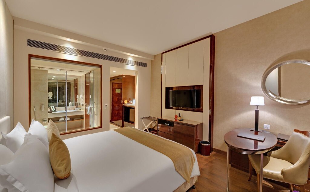 Suite Iscon The Fern Resort & Spa, Bhavnagar