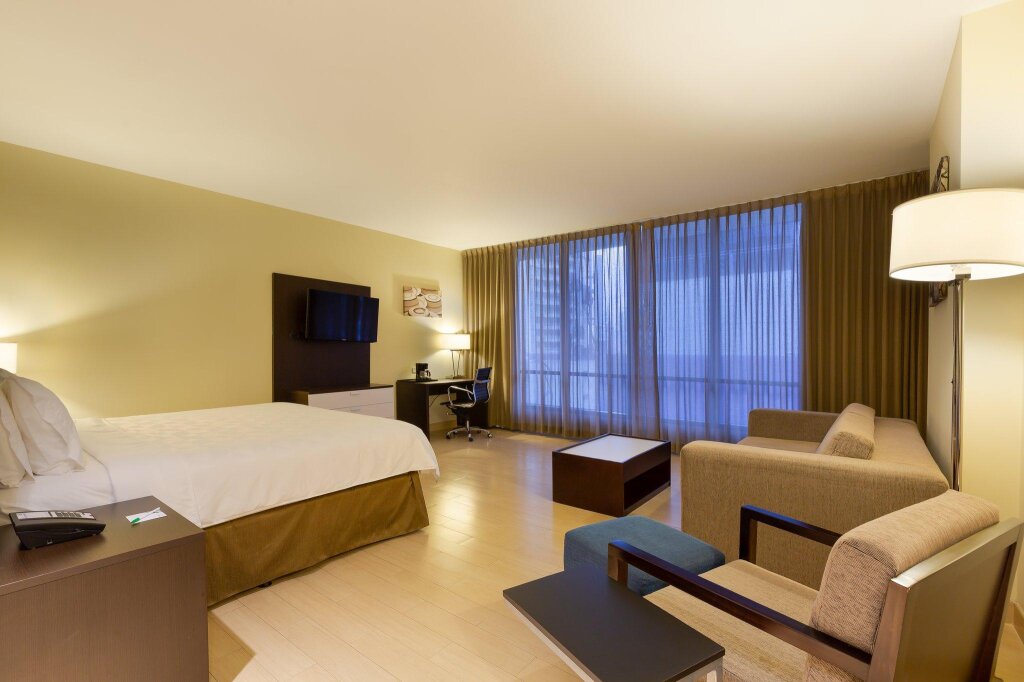 Номер Standard Holiday Inn Panama Distrito Financiero, an IHG Hotel