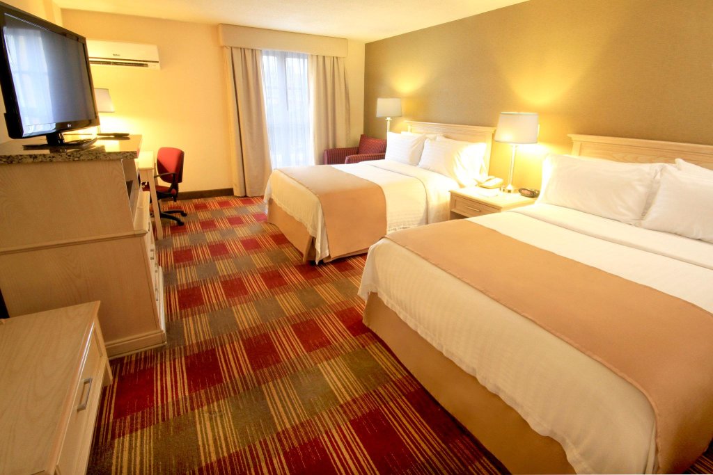 Двухместный номер Standard Holiday Inn Monclova, an IHG Hotel