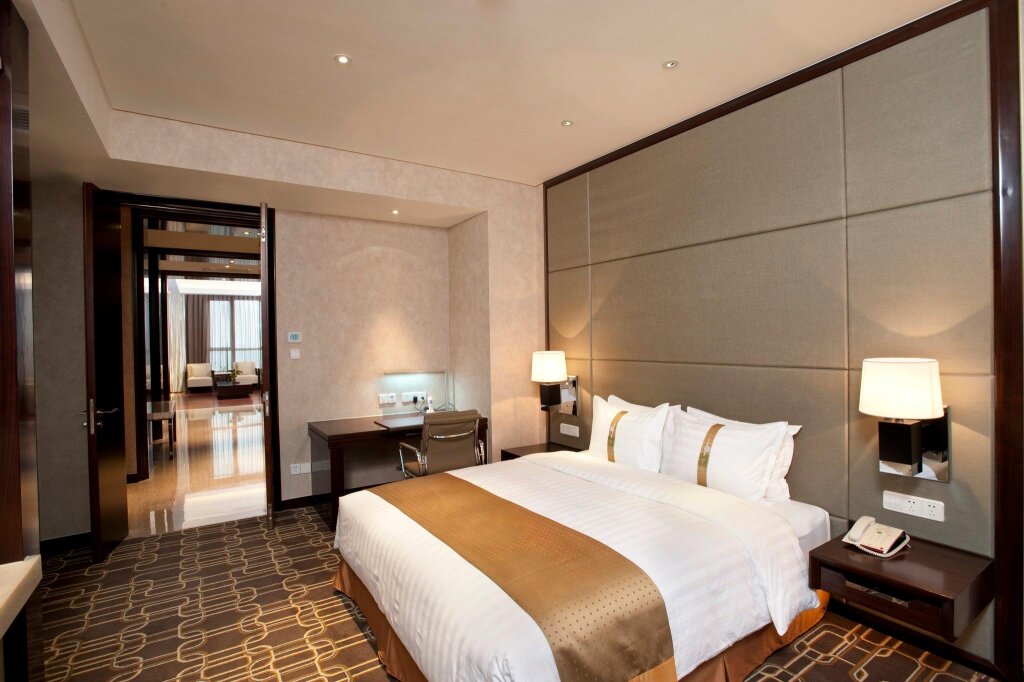 Deluxe room Holiday Inn Shanghai Jinxiu, an IHG Hotel