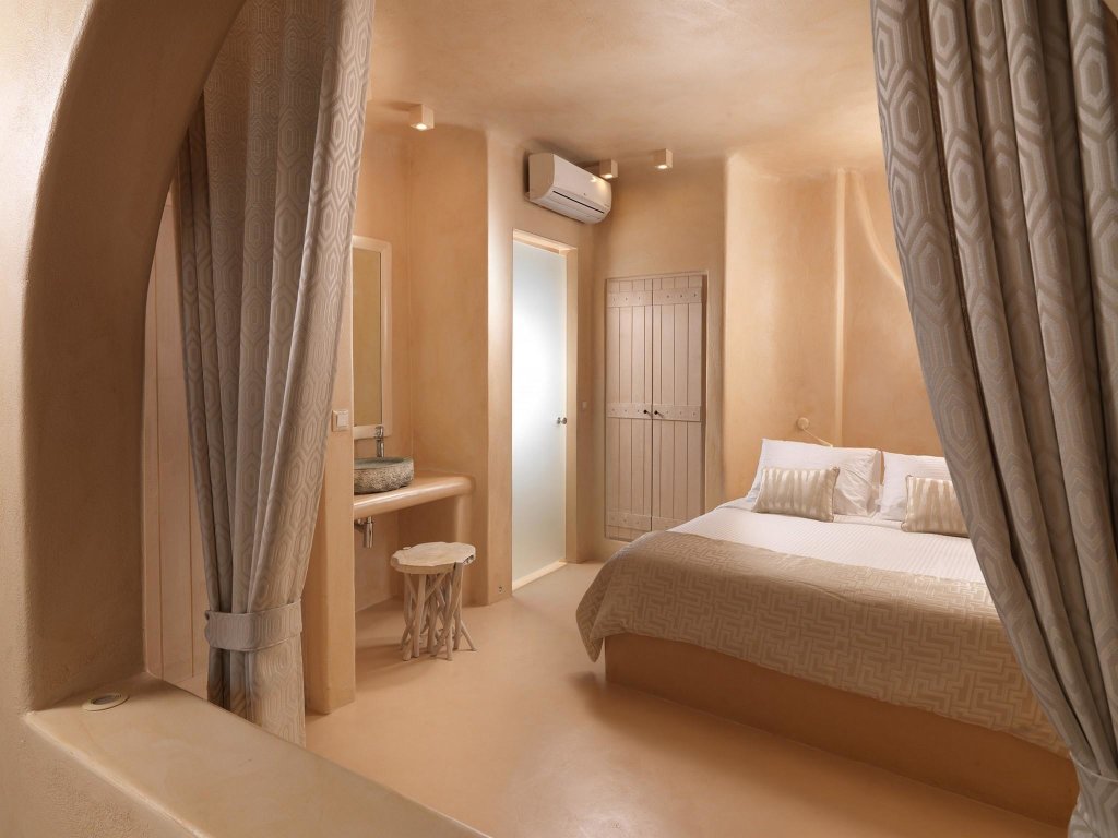 2 Bedrooms Villa Dome Santorini Resort & Spa