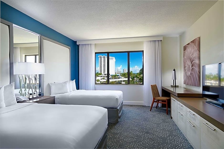 Double room with courtyard view Bahia Mar Ft. Lauderdale Beach- a DoubleTree by Hilton Hotel