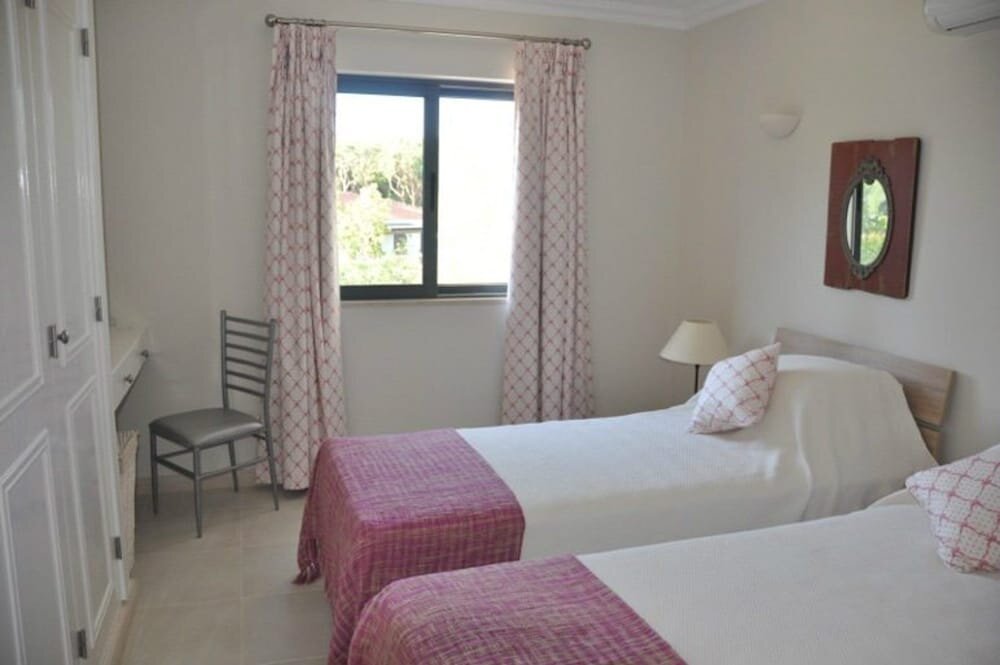 Вилла Villa in Quinta do Lago Resort 1058