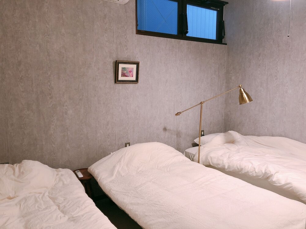 Standard triple chambre Nakaharaya Hostel & Café