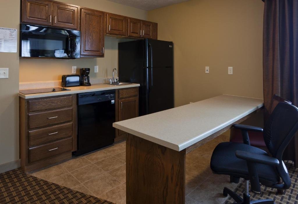 Deluxe suite GrandStay Inn & Suites of Luverne