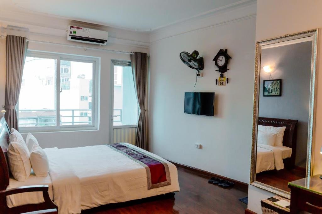 Deluxe Zimmer A25 Hotel - 96 Hai Bà Trưng
