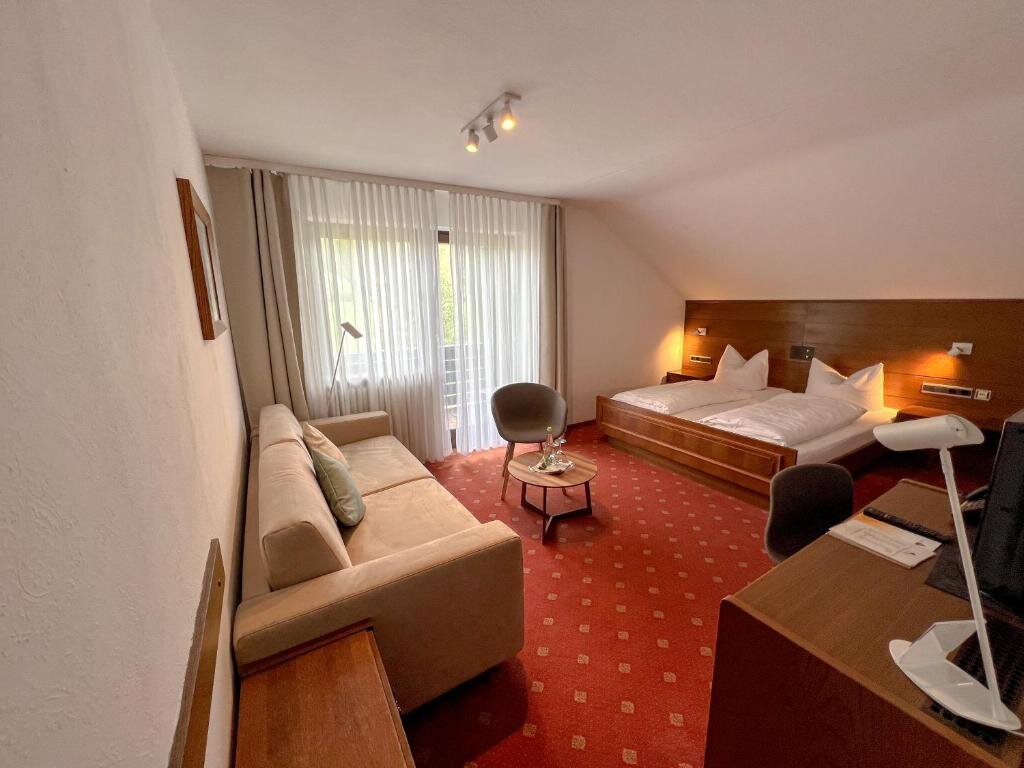 Standard Doppel Zimmer mit Balkon Hotel Lindenhof Hubmersberg