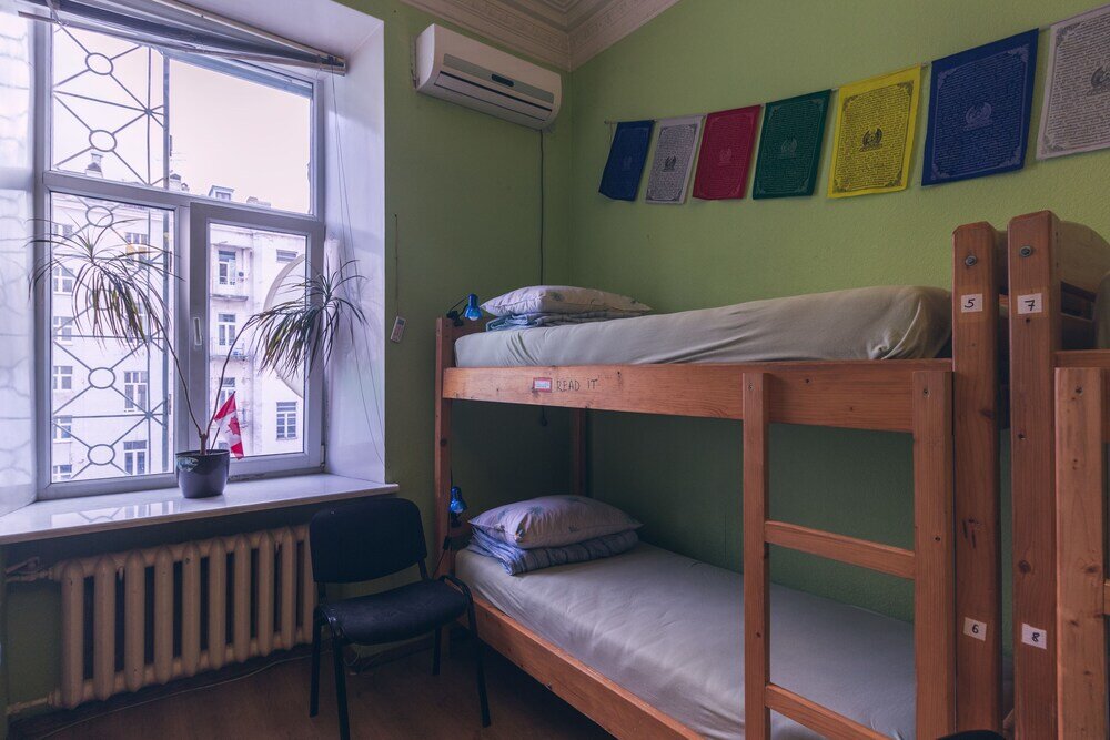 Кровать в общем номере Tiu Kreschatik — хостел