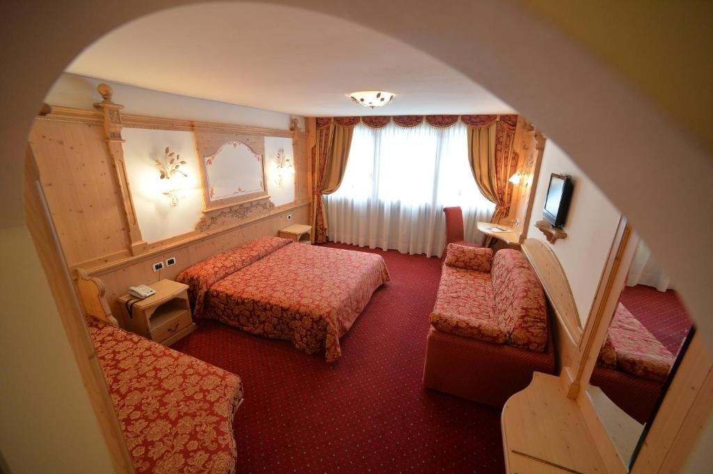 Четырёхместный номер Standard Hotel Dalla Serra