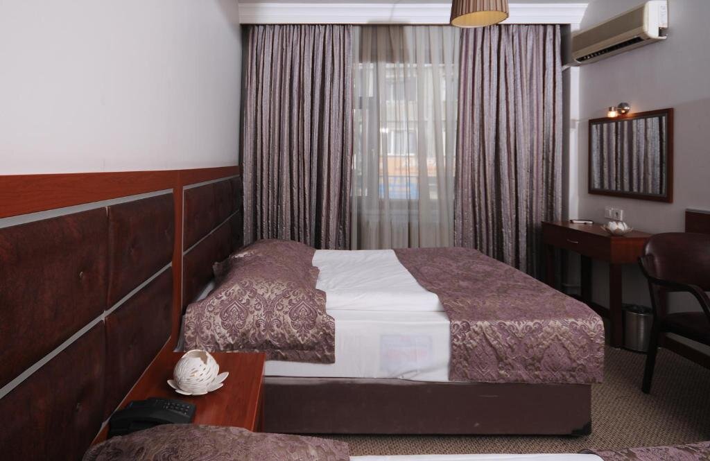 Standard Triple room Baykara Hotel