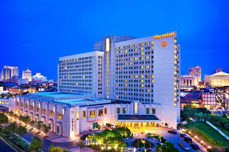 Кровать в общем номере Sheraton Atlantic City Convention Center Hotel
