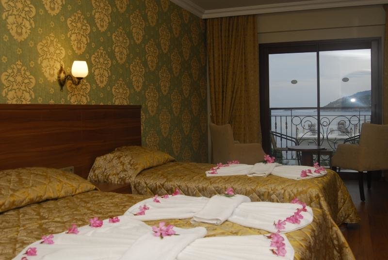 Standard Doppel Zimmer mit Balkon Meril Hotel