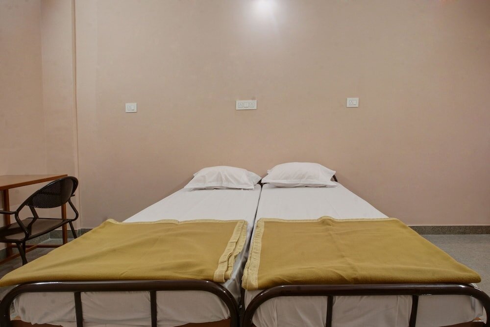 Standard Zimmer SPOT ON 41583 Sri Rugmani Residency