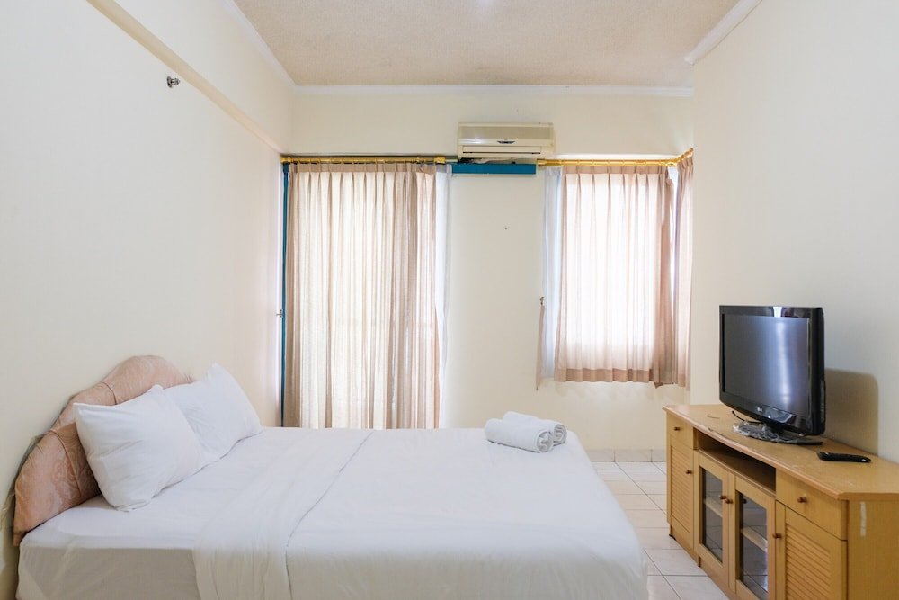 Standard room Homey 1BR at Puri Kemayoran Apartment