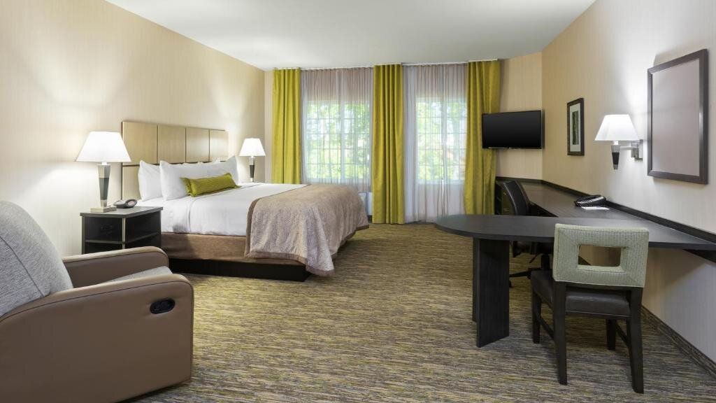 Номер Standard Candlewood Suites Grove City - Outlet Center, an IHG Hotel