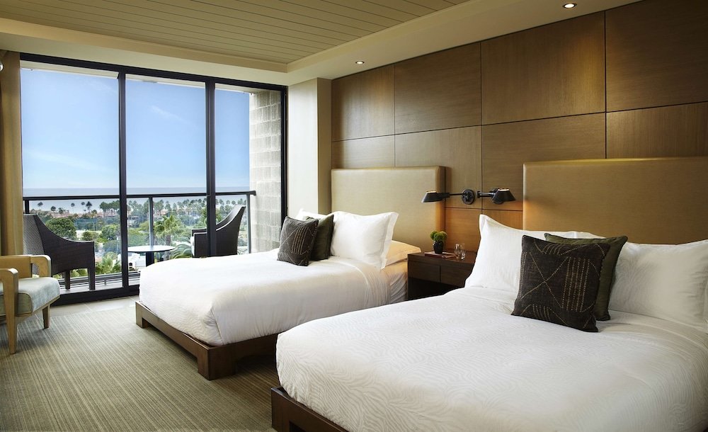 Quadruple room with ocean view Hotel La Jolla, Curio Collection by Hilton