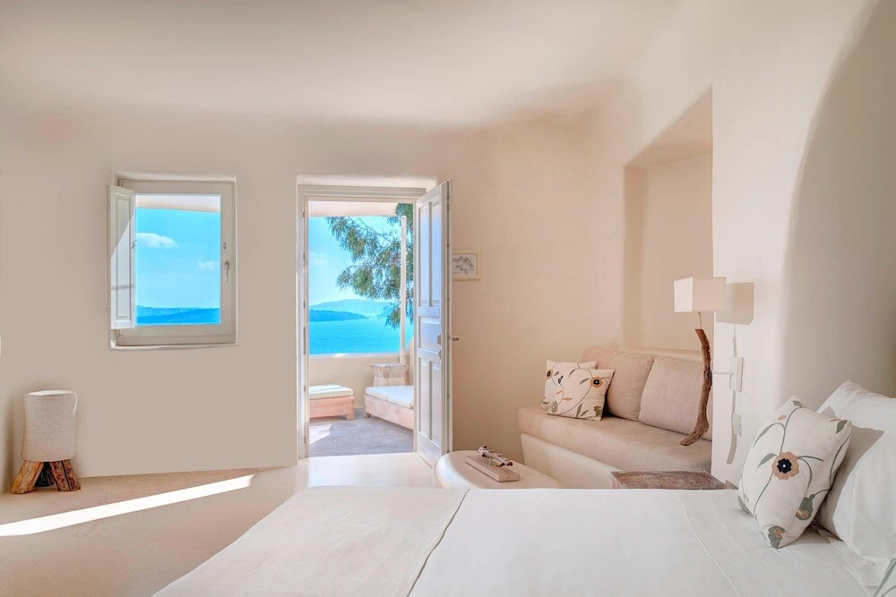 Полулюкс c 1 комнатой с видом на море Mystique, a Luxury Collection Hotel, Santorini