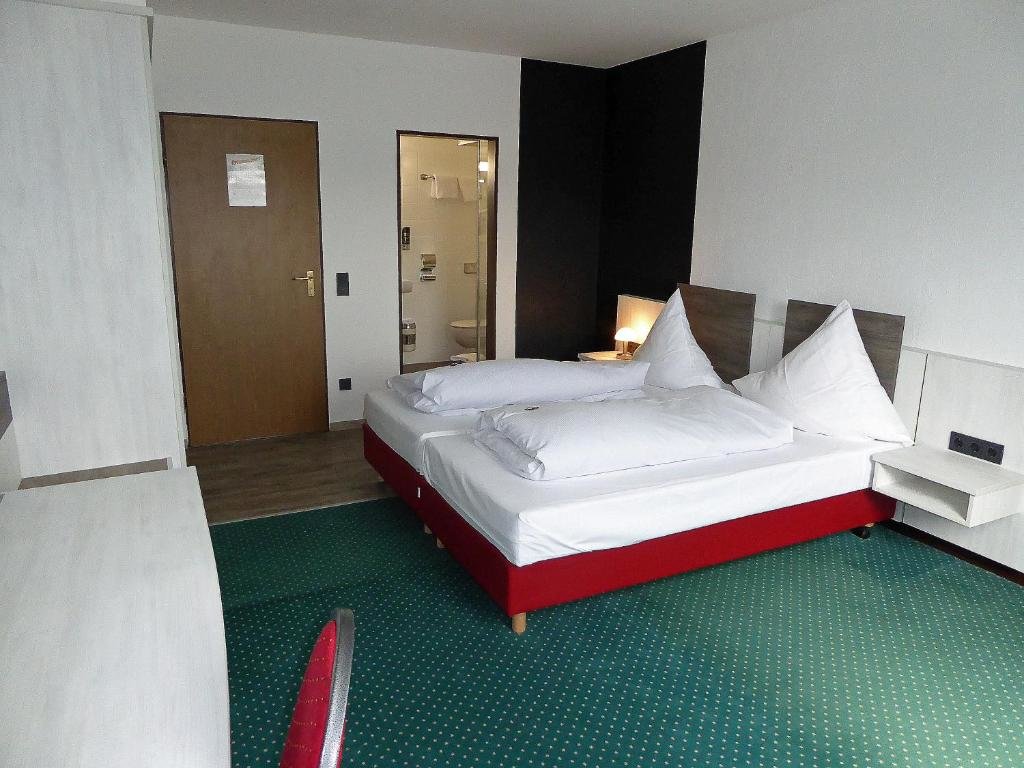Economy Doppel Zimmer Brenner Hotel