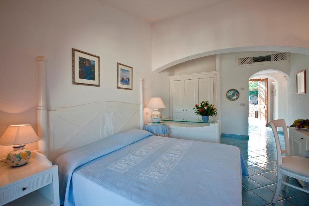 Superior Dreier Zimmer Club Hotel Baja Sardinia
