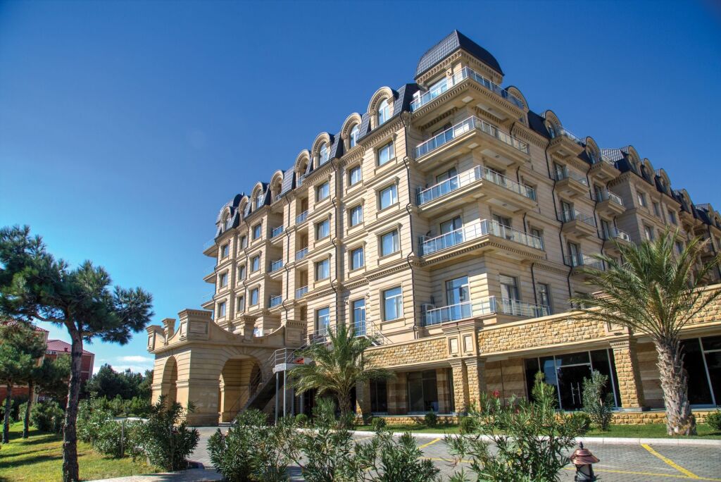 Азербайджан отели с пляжем. Baku Hotel Азербайджан Баку. Грин Сити Баку. Грин Сити Баку гостиница. Шихово Баку.