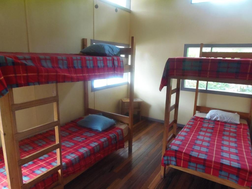 Кровать в общем номере Islas del Río Hostel