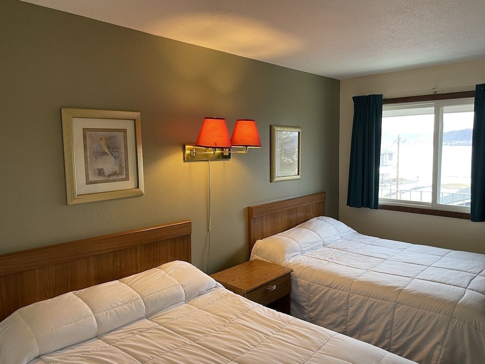 Standard Doppel Zimmer mit Seeblick Sunset Motel
