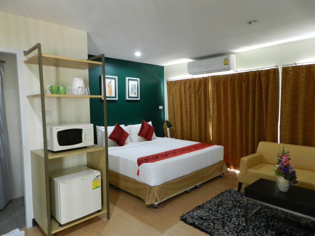 Кровать в общем номере Klean Residence Hotel