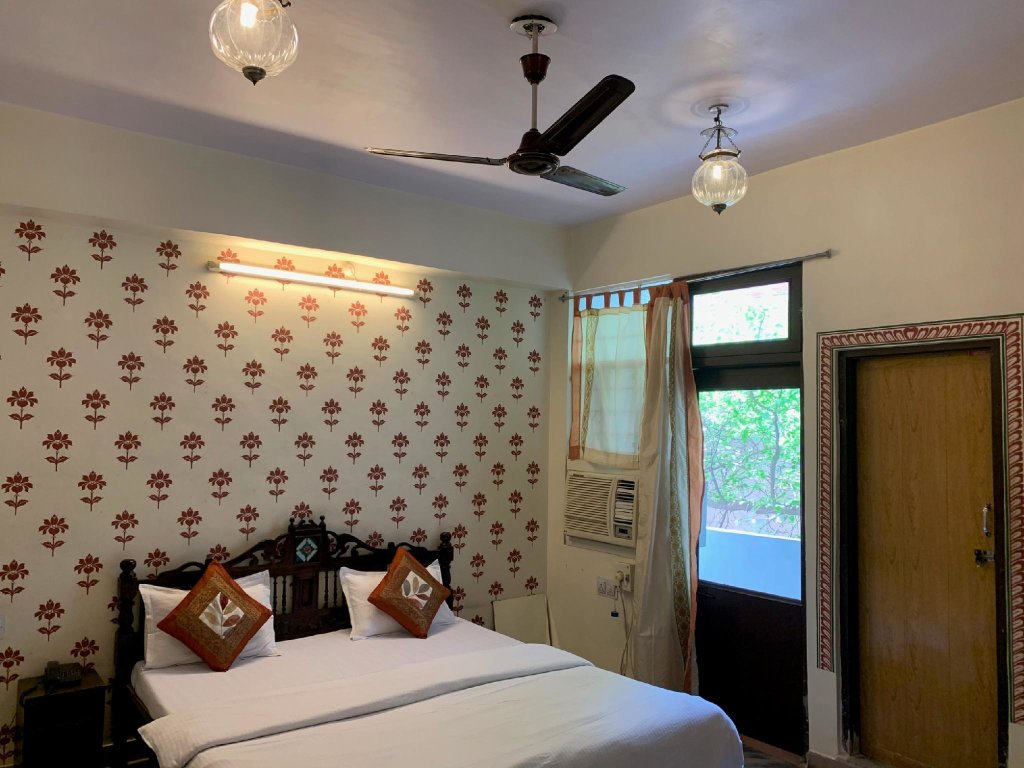 Двухместный номер Deluxe с балконом и с красивым видом из окна Vinayak Guest House