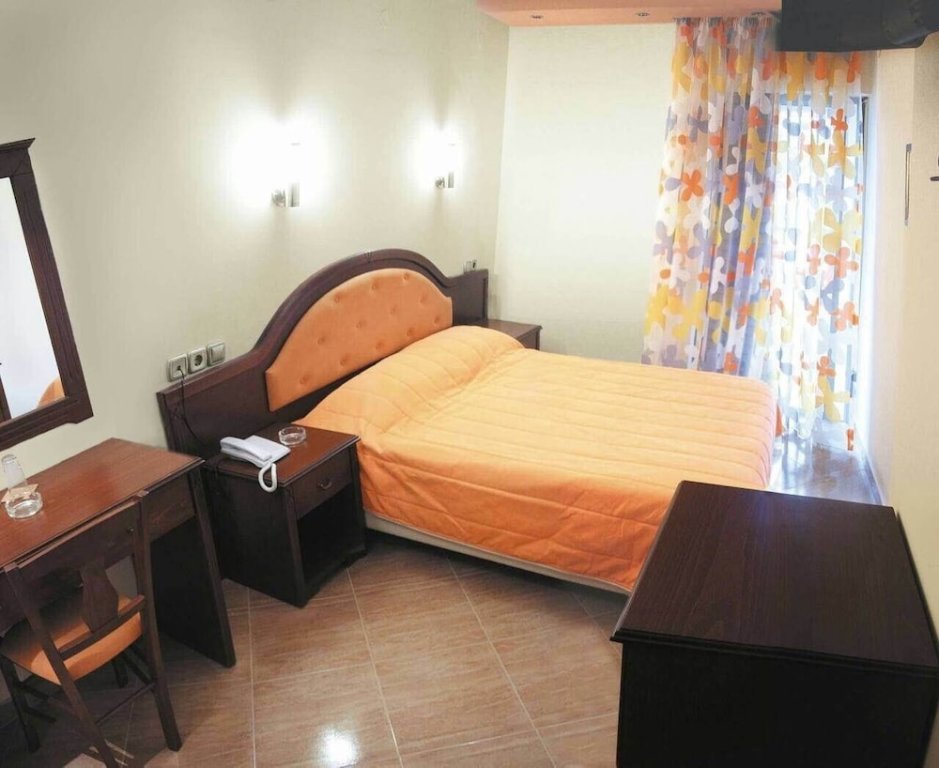 Standard Single room with balcony Filippos