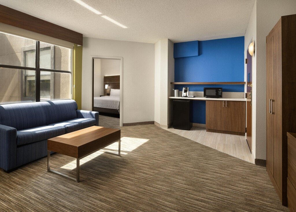 Suite Holiday Inn Express Hotel & Suites Irving DFW Airport North, an IHG Hotel