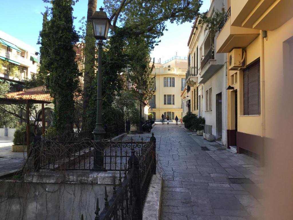 Апартаменты Athens-Plaka, Peter’s beautiful apartment in Temple of Zeus