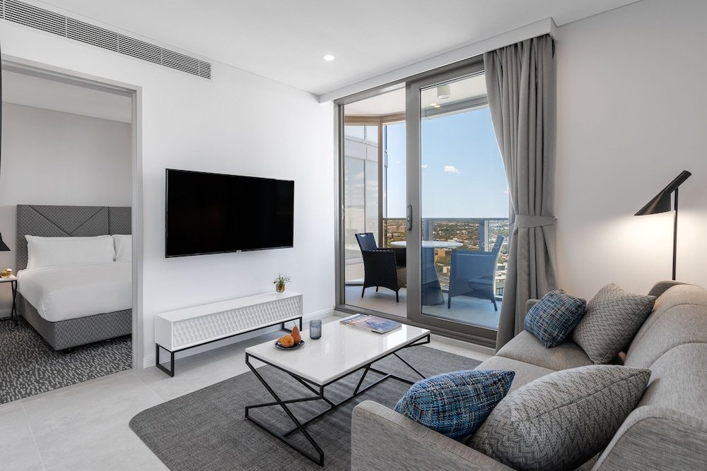 Полулюкс c 1 комнатой с балконом Meriton Suites George Street, Parramatta
