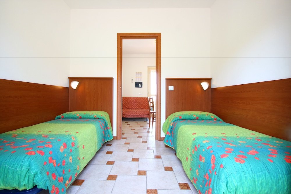 Бунгало с 2 комнатами Piani di Clodia Holidaypark