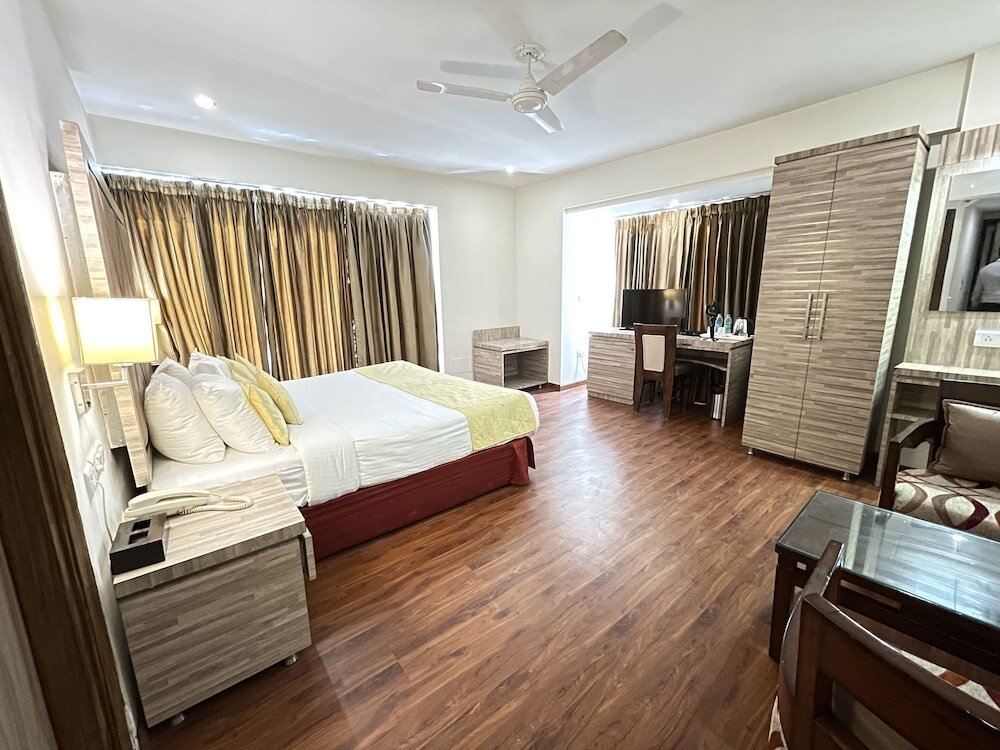 Premium room Surasena Regal Vista Agra