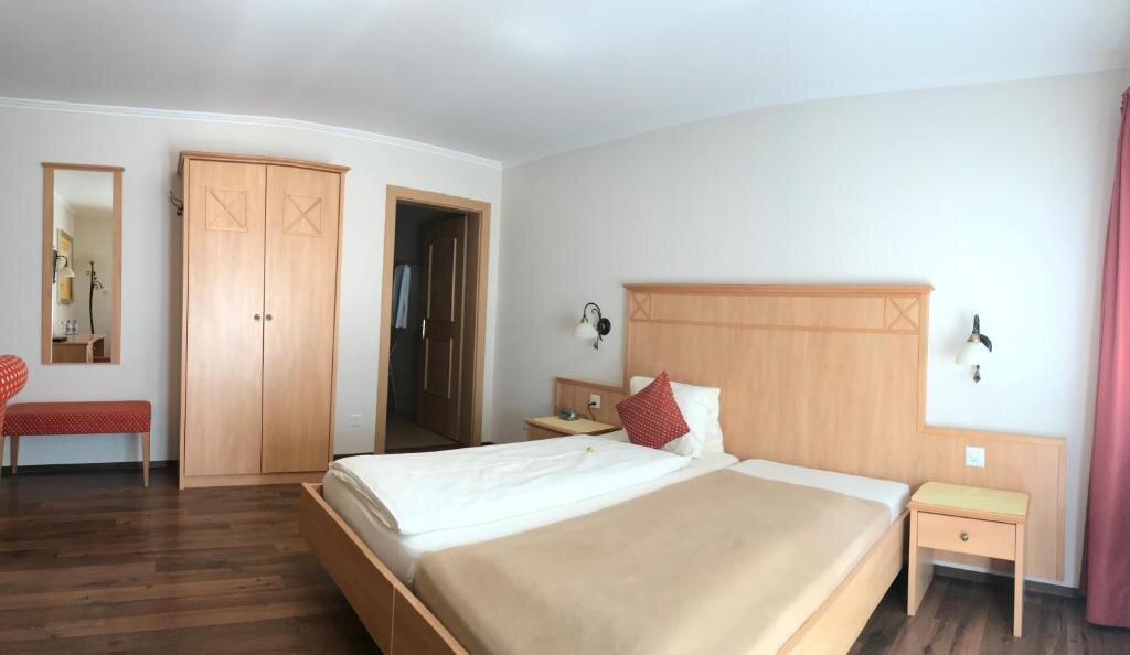 Standard room Hotel Kreuz
