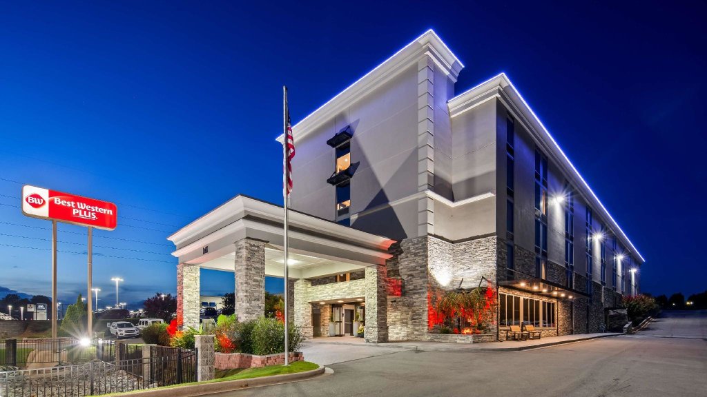 Люкс Best Western Plus Greenville I-385 Inn & Suites
