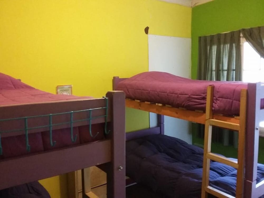 Кровать в общем номере (женский номер) Street Garden Hostel