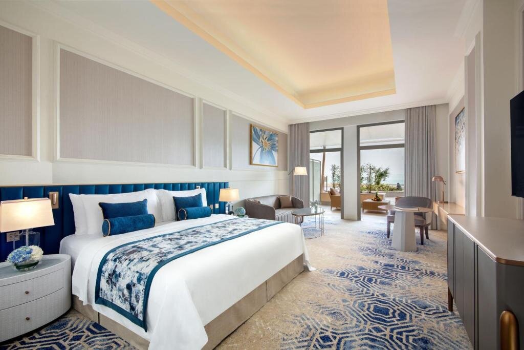 Двухместный номер King Terrace Astor с видом на море The St. Regis Doha