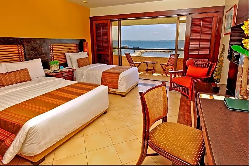 Полулюкс с видом на море Costabella Tropical Beach Hotel