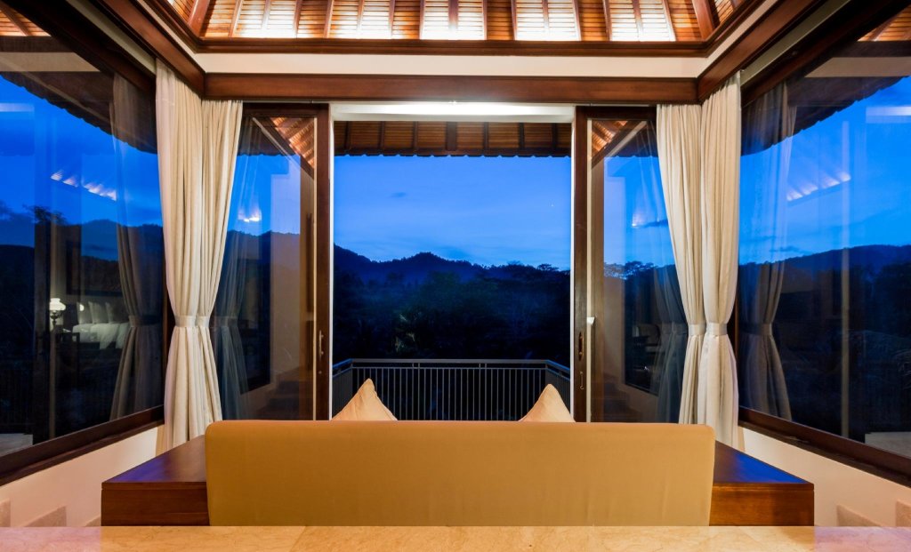 Люкс с красивым видом из окна Cepik Villa Sidemen