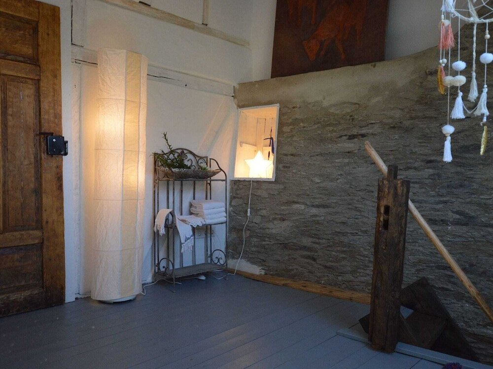 Коттедж Beautiful cosy 1800 farmhouse with sauna in peaceful surroundings