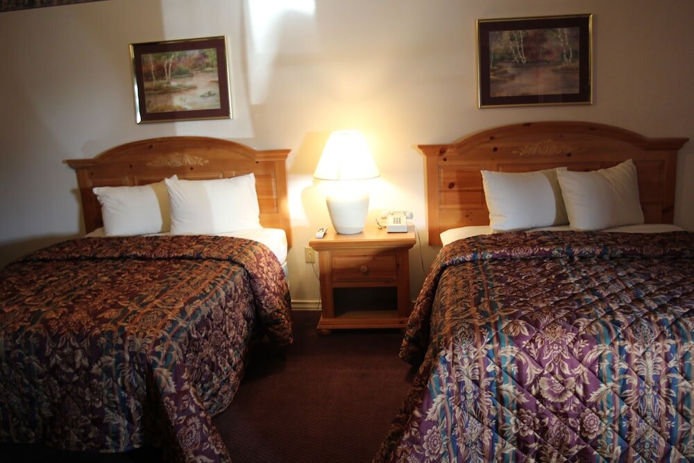 Standard quadruple chambre Lakeside Inn & Suites
