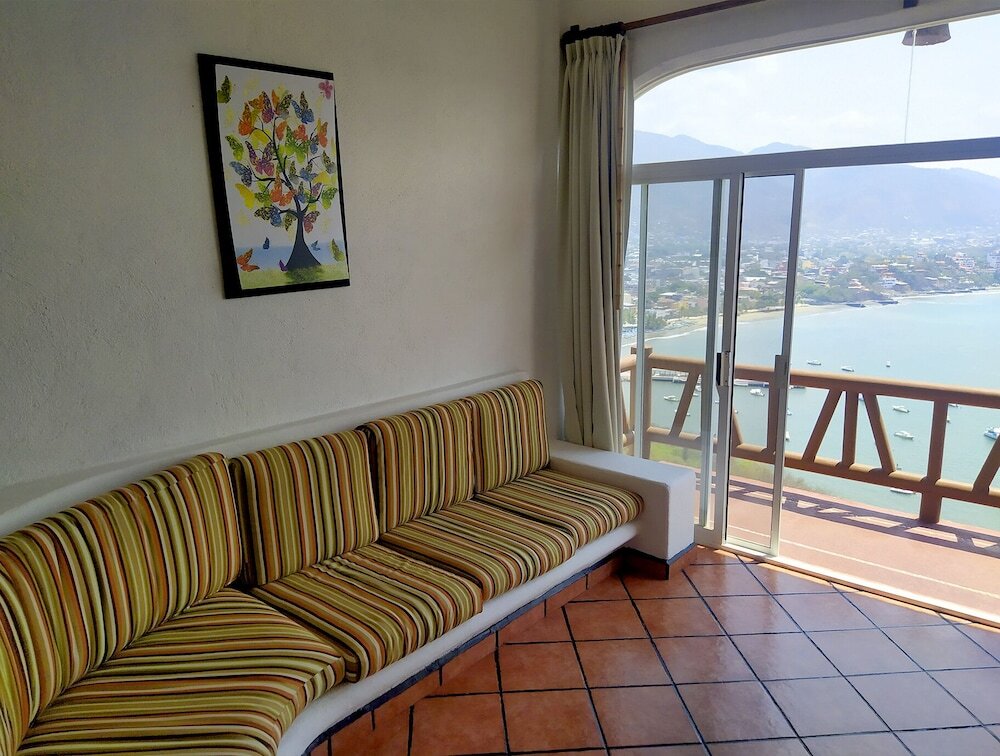 Люкс с балконом Hotel Villas El Morro