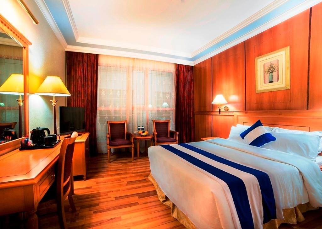 Deluxe chambre Swiss International Palace Hotel